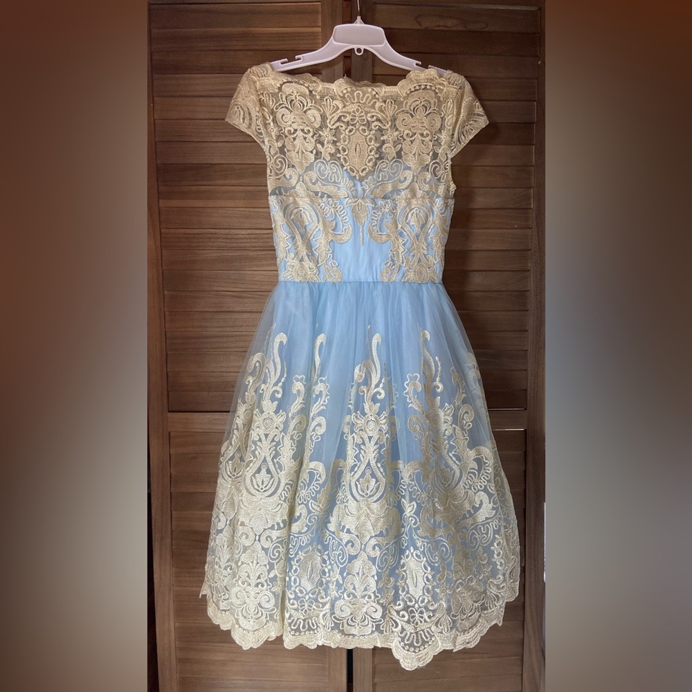 Chi‎ Chi London Formal dress